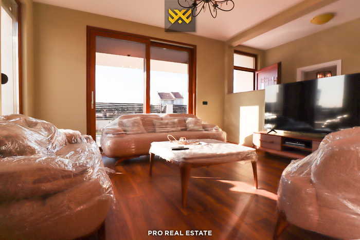 Casa di 120m² + 25m² in affitto a lagjen qëndresa
