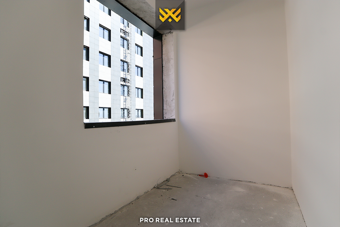 Local / escritório 1116m² à venda em Lakrishtë
