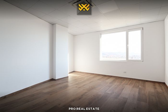 Office 39.37m² for rent in Prishtina e Re