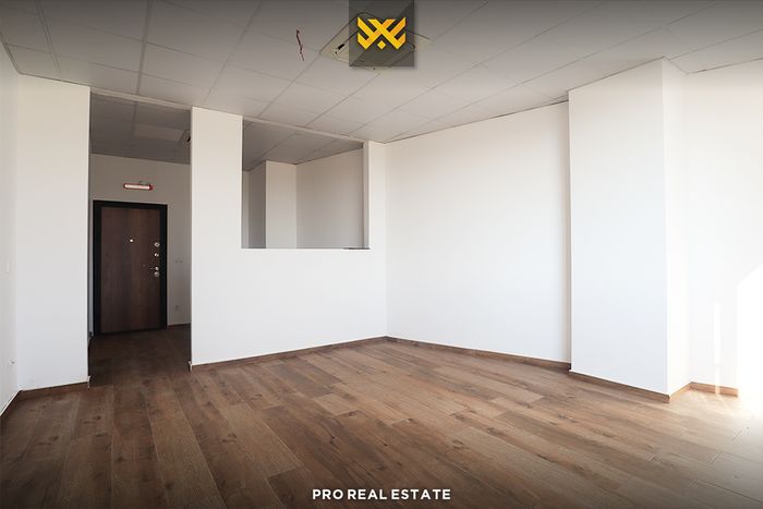 Office 39.37m² for rent in Prishtina e Re (2)