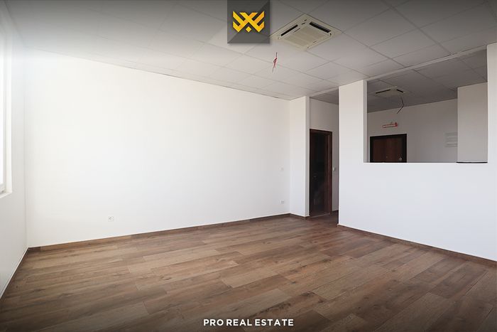 Office 39.37m² for rent in Prishtina e Re (3)