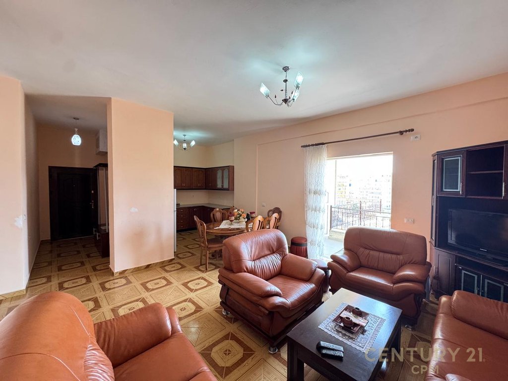 Apartamento 2+1 à venda em Saranda!