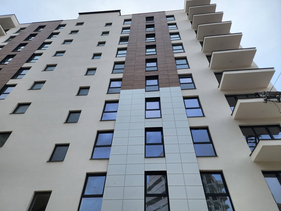 Banesë në shitje në lagjen Prishtina e Re