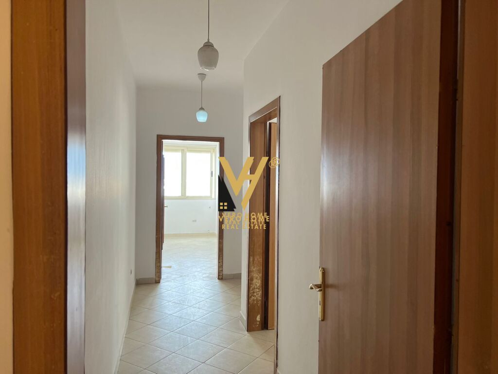 Apartamento à venda 2+1 na rua kavajes 178.000 euros
