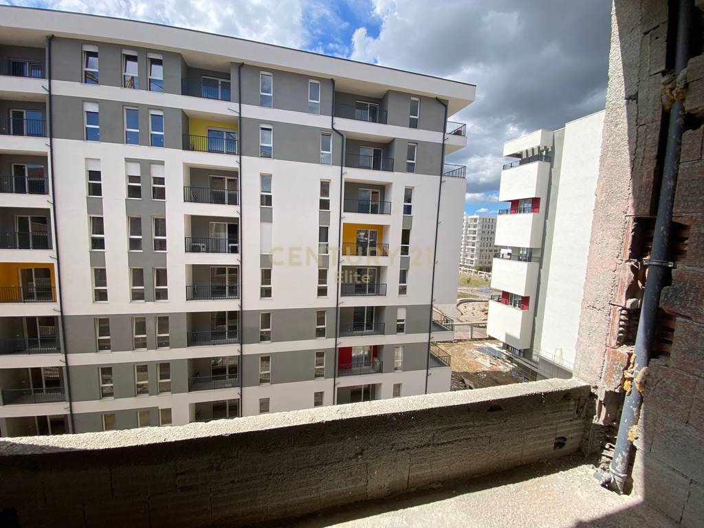 Apartament 1+1 në shitje, univers city