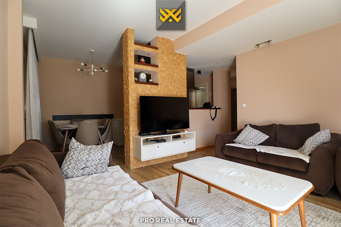 Banesë 97m² me #qira në rrugën b