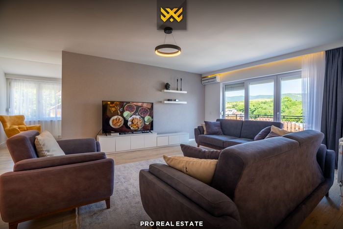 House 800m² for sale in taslixhe. (2)