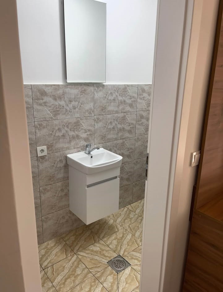 Banesë me qira 2+1 në Fushë Kosovë (6)