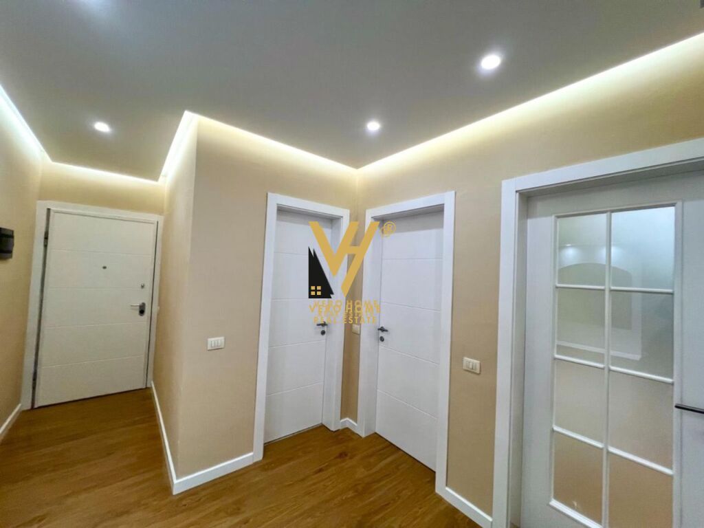 Appartement 1+1+blk à louer sur la rue d'Elbasan 750 euros