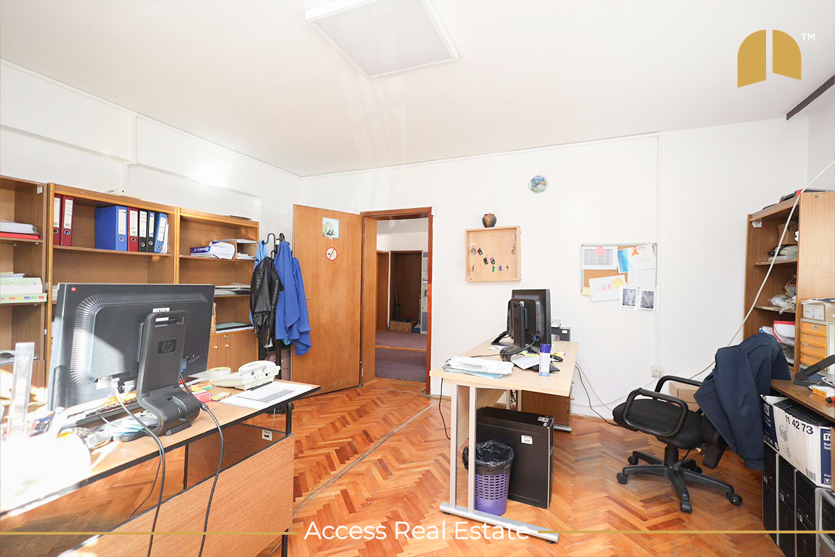 Haus/büro zur miete – 430m² – Pejton (3)