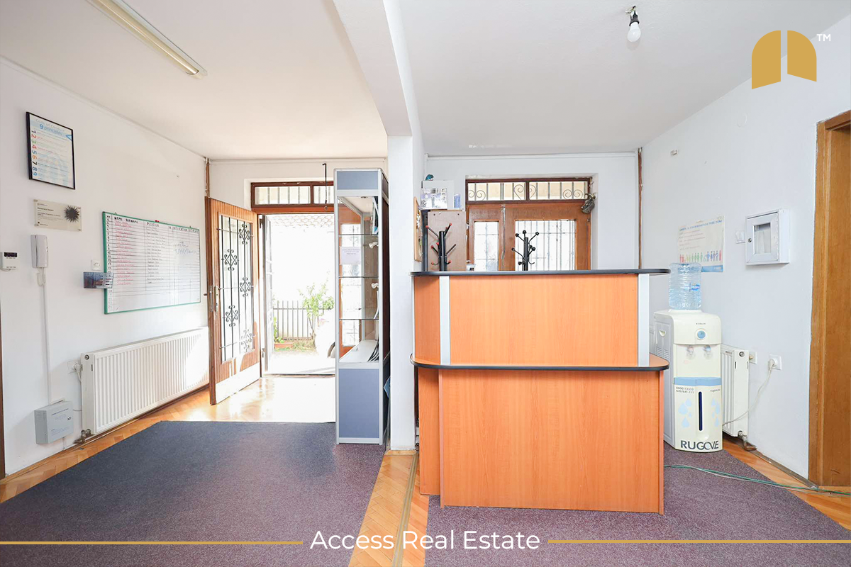 Haus/büro zur miete – 430m² – Pejton (5)