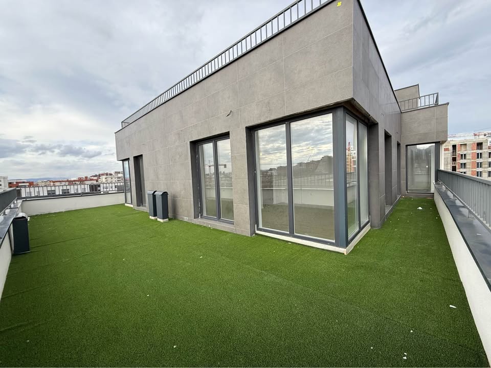 Penthouse for sale in Mati 1 neighborhood