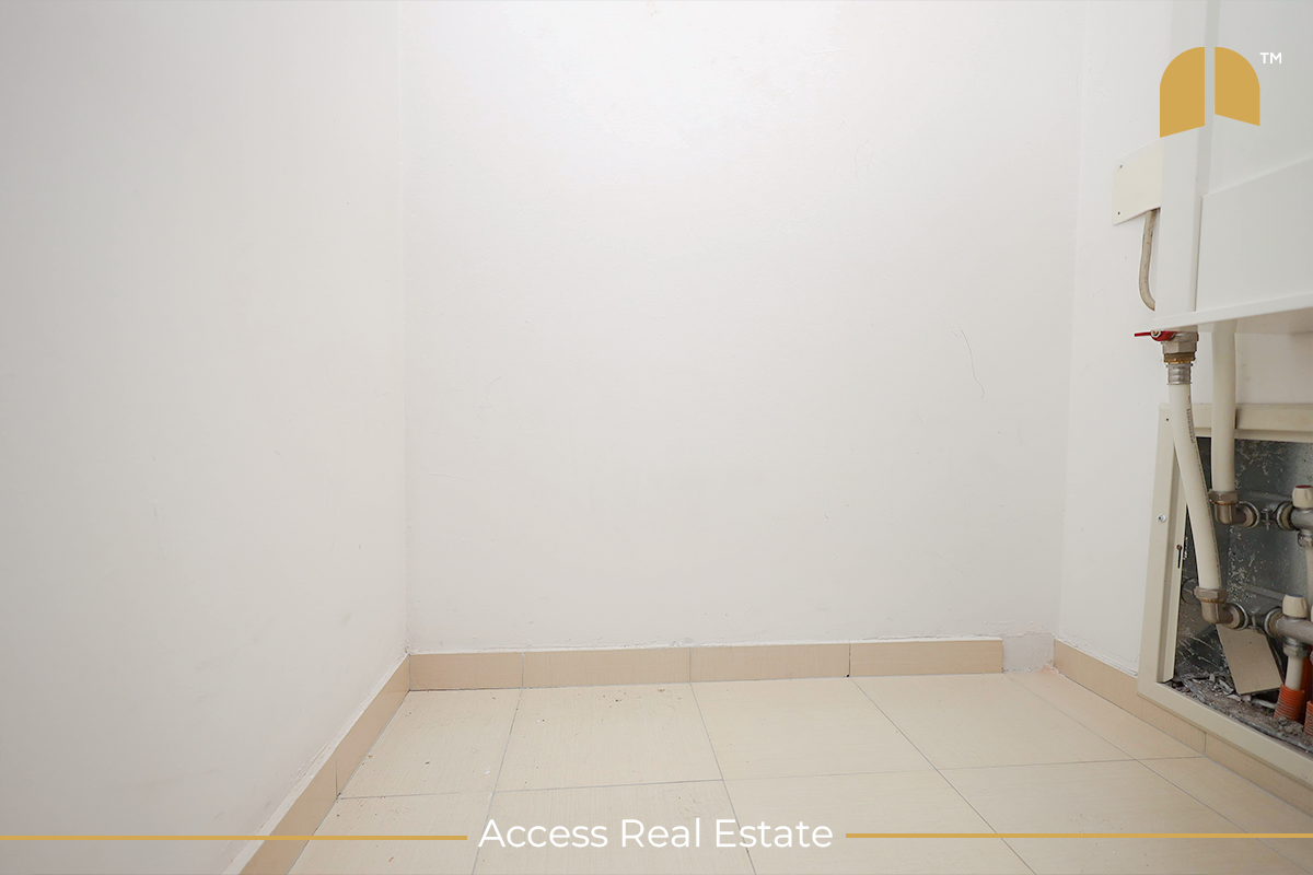 Büro zur miete – 3 arbeitsbereiche – Rruga c (8)