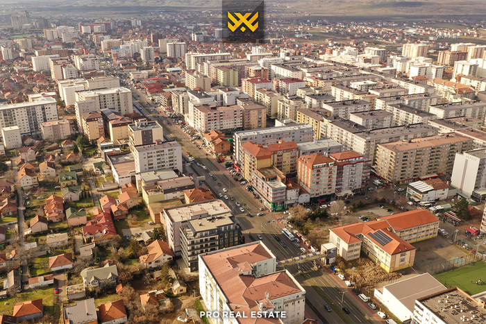 Objekt 1640m² me #qira në Fushë Kosovë