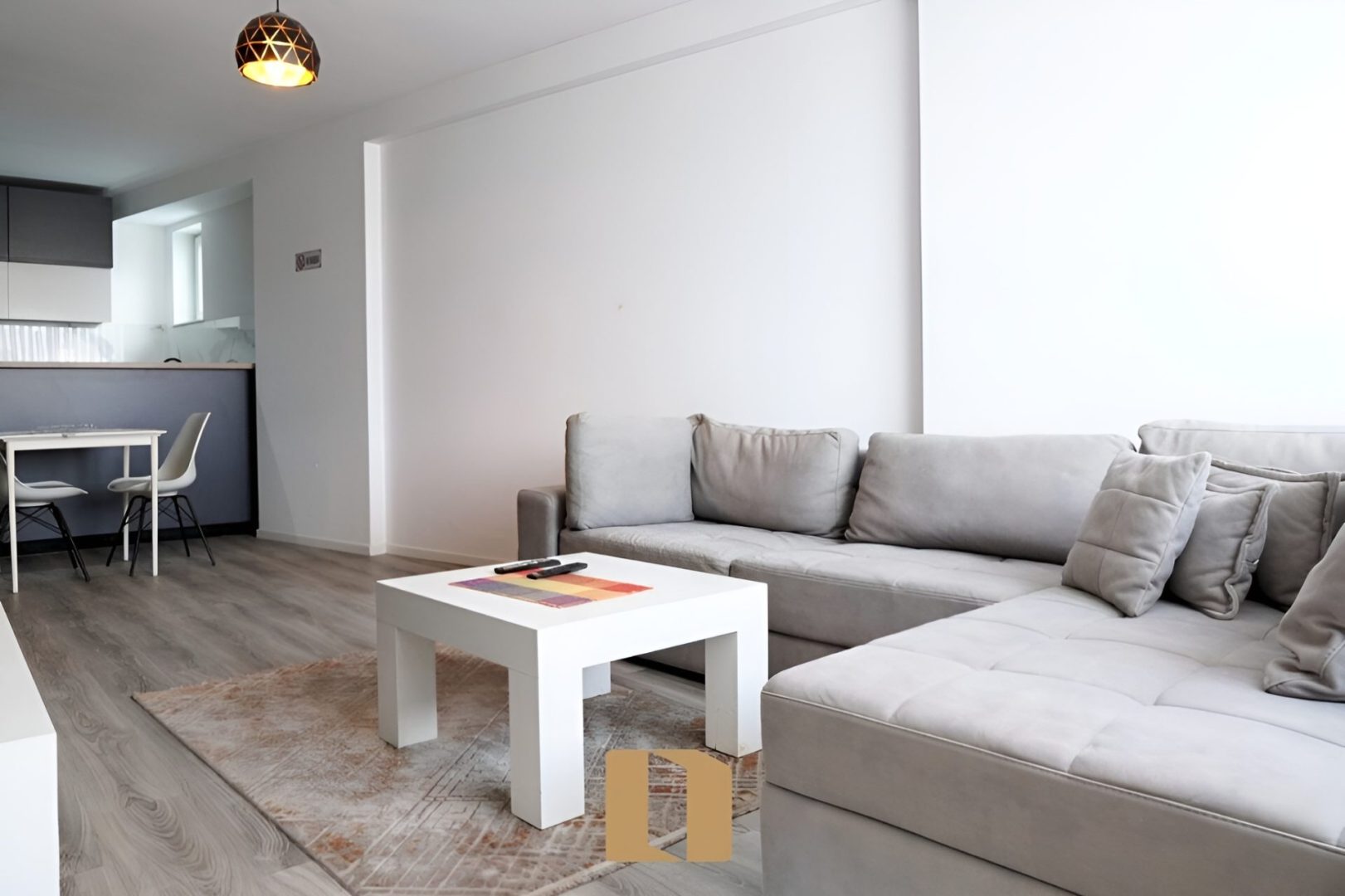 Appartamento di 65m² in vendita e affitto a tophanë (2)