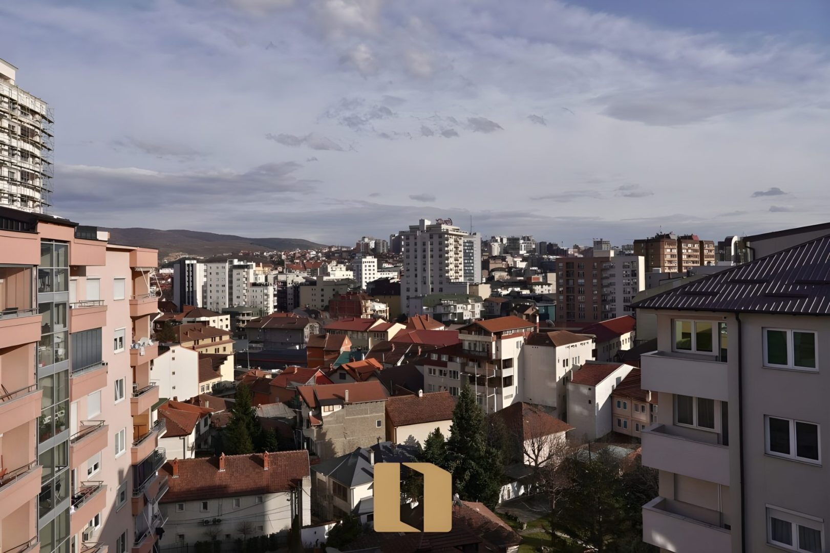 Appartamento di 65m² in vendita e affitto a tophanë (7)