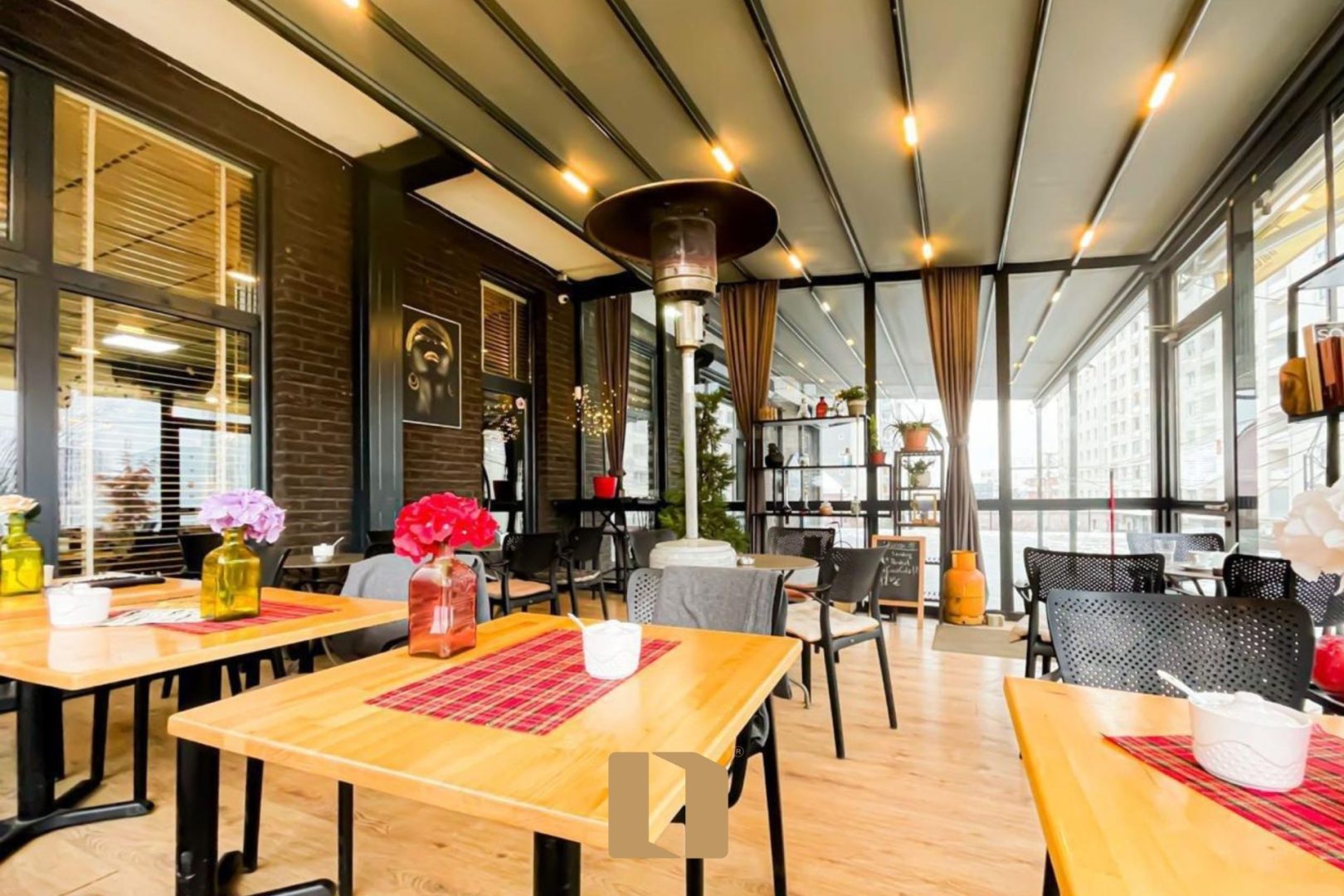 Se vende negocio – Café bar lounge tek Mati | rr. Ndue perlleshi