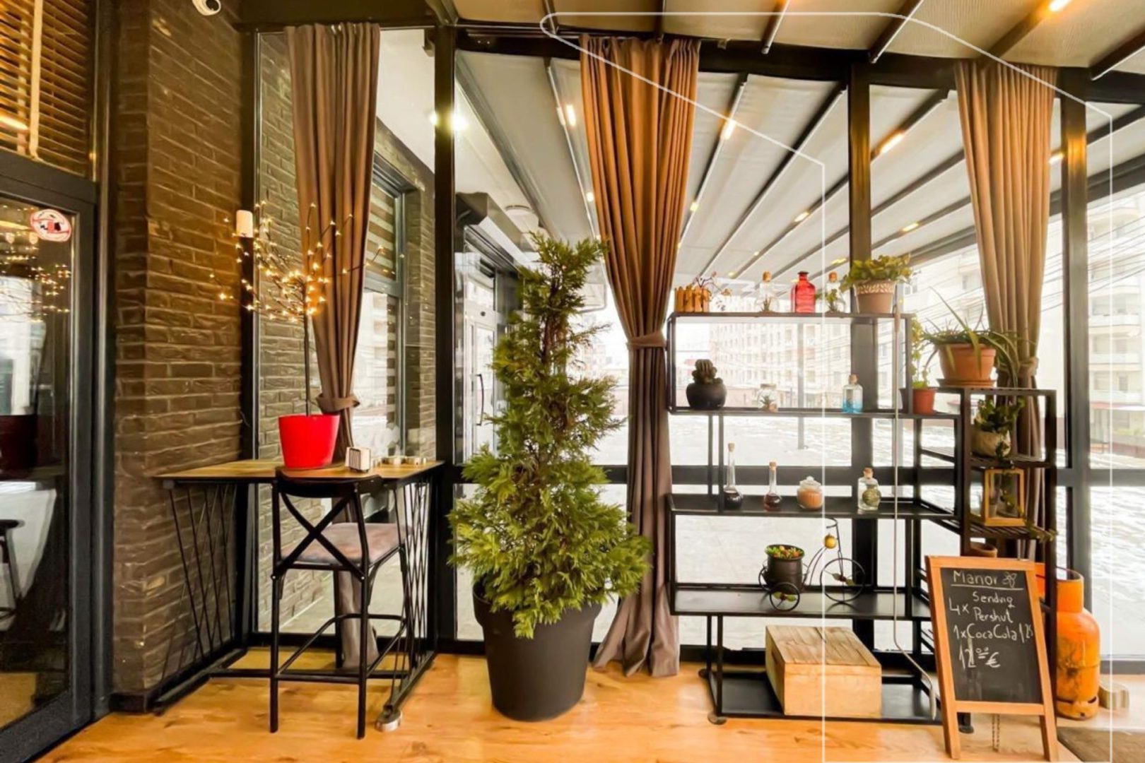 Se vende negocio – Café bar lounge tek Mati | rr. Ndue perlleshi