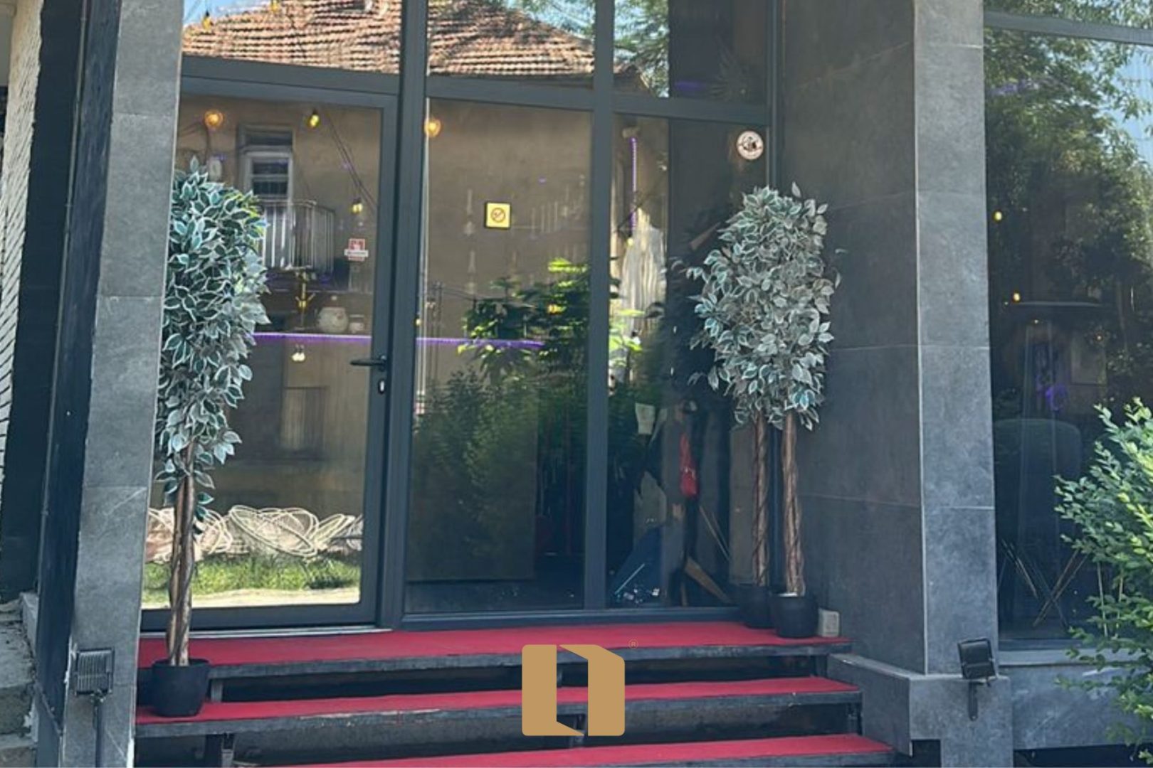Gewerbe- und bürofläche zu verkaufen – 84 m² im zentrum von Pristina