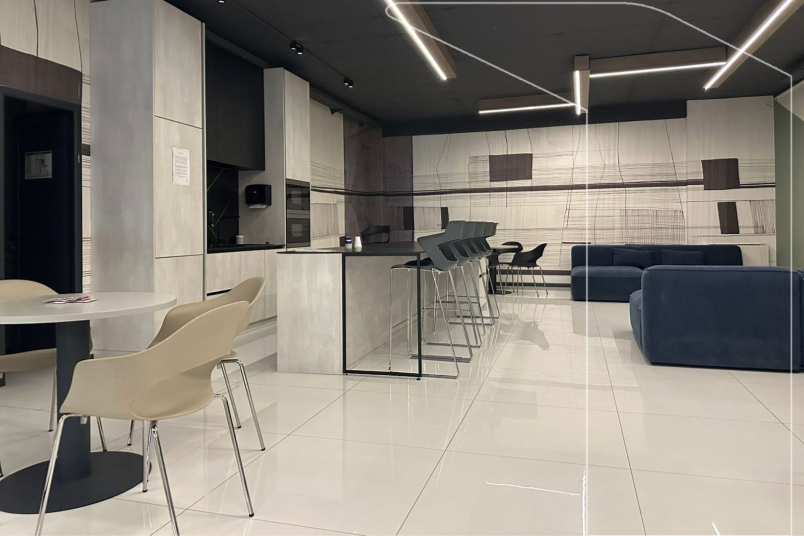 Zyrë me qira në icon tower – 667 m² (6)