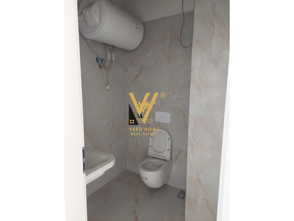 Loja à venda 117 metros quadrados na rua jordan misja 290.000 euros