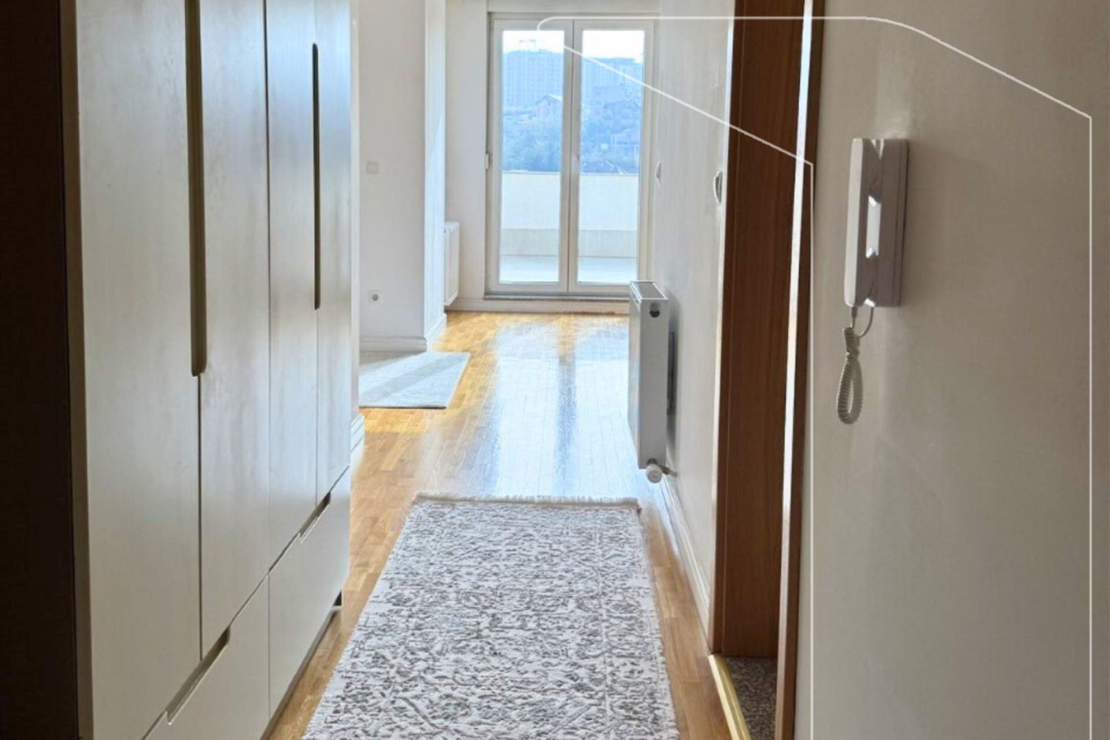 Penthouse à louer – Quartier spitali, Pristina (3)