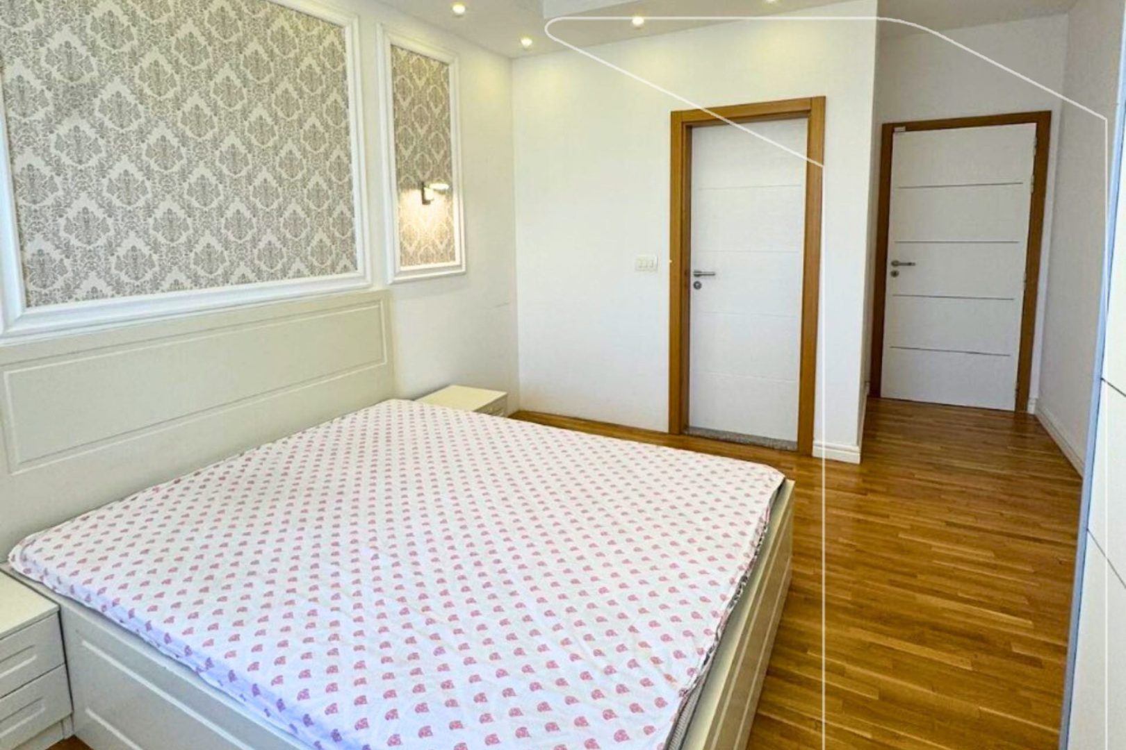 Penthouse à louer – Quartier spitali, Pristina (4)