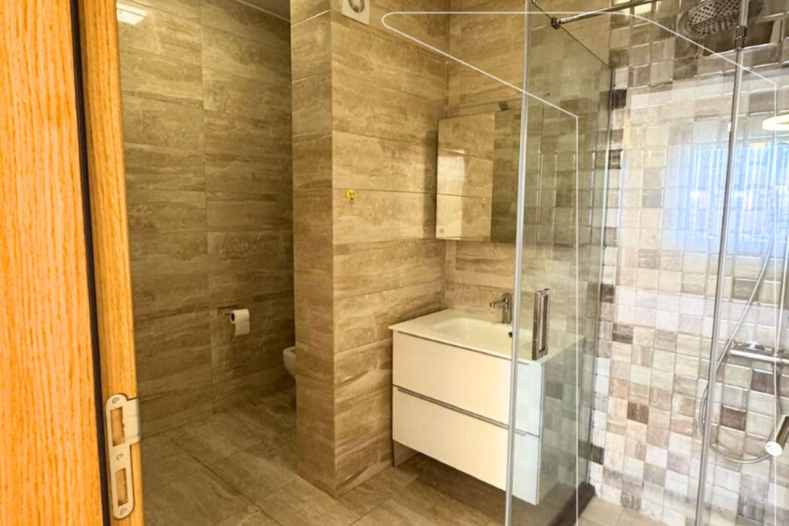 Penthouse à louer – Quartier spitali, Pristina (6)