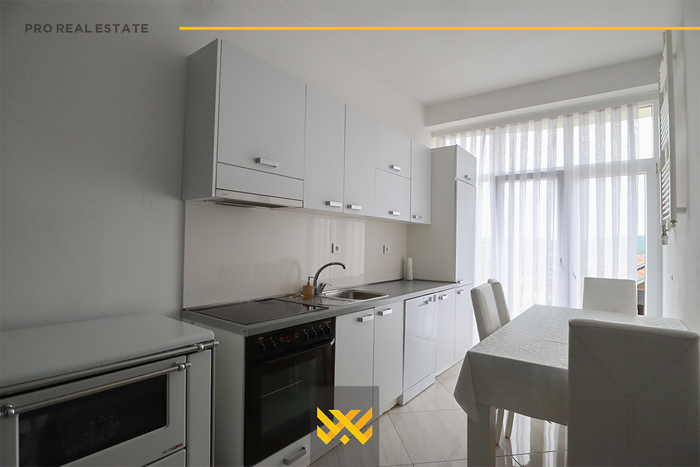 Objeto de 800m² en venta en kolovicë e re.