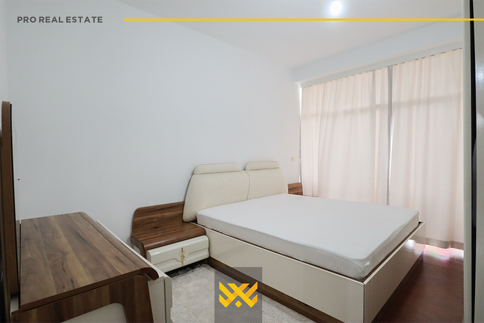 Objeto de 800m² en venta en kolovicë e re.