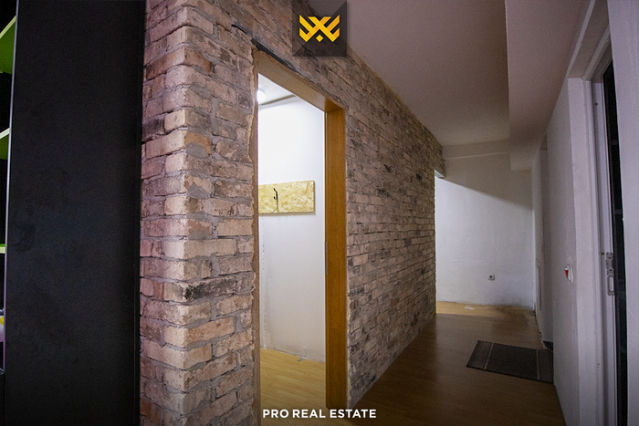 Lokal 211m² për #shitje në Tophane.