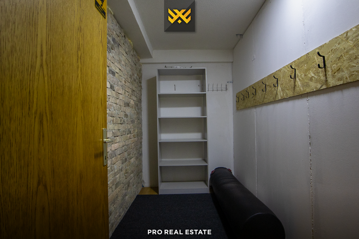 Lokal 211m² për #shitje në Tophane.