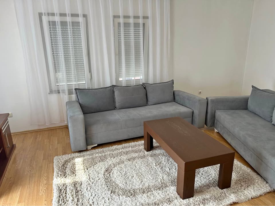 Apartamento para alugar 1+1 no centro