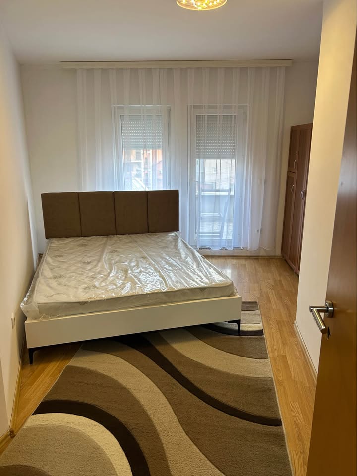 Apartamento para alugar 1+1 no centro