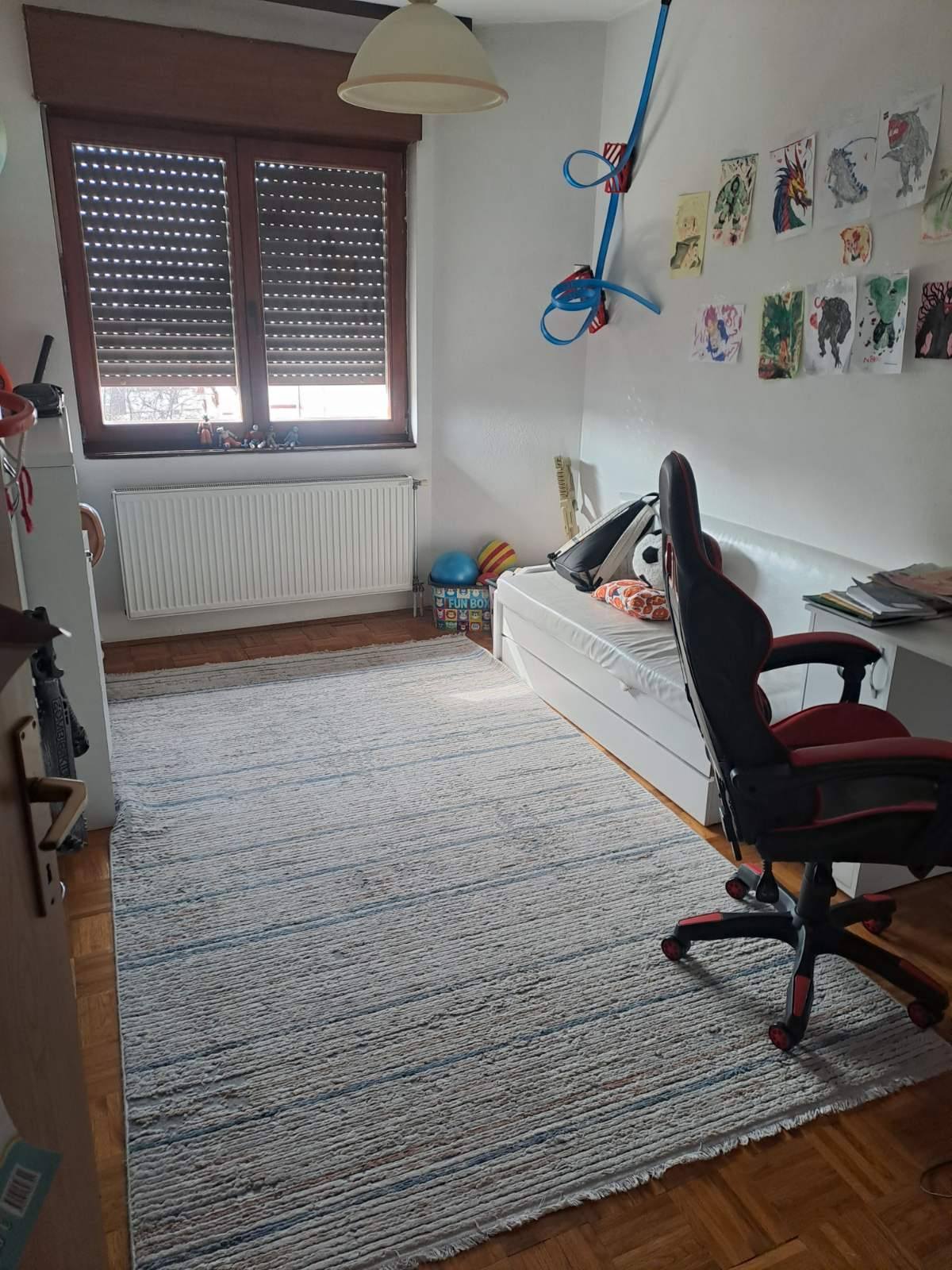 Apartamento à venda em Bregu i Diellit (5)