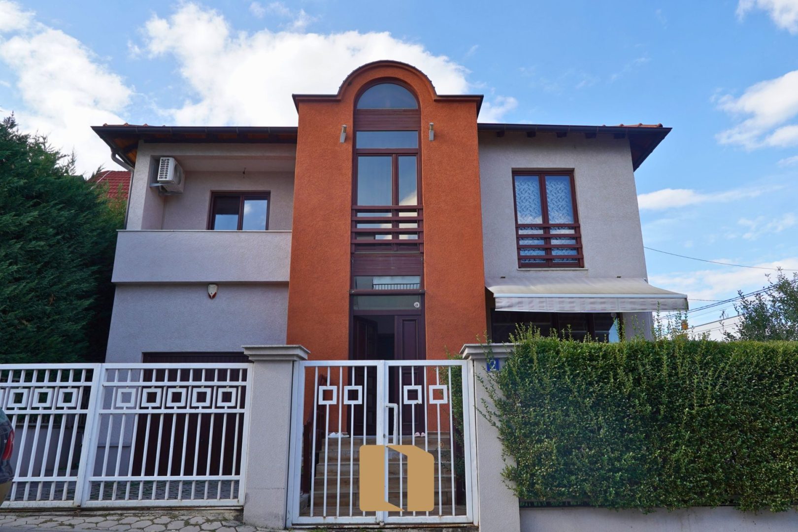 Shtëpi me qira mbrapa grand stores – Veternik