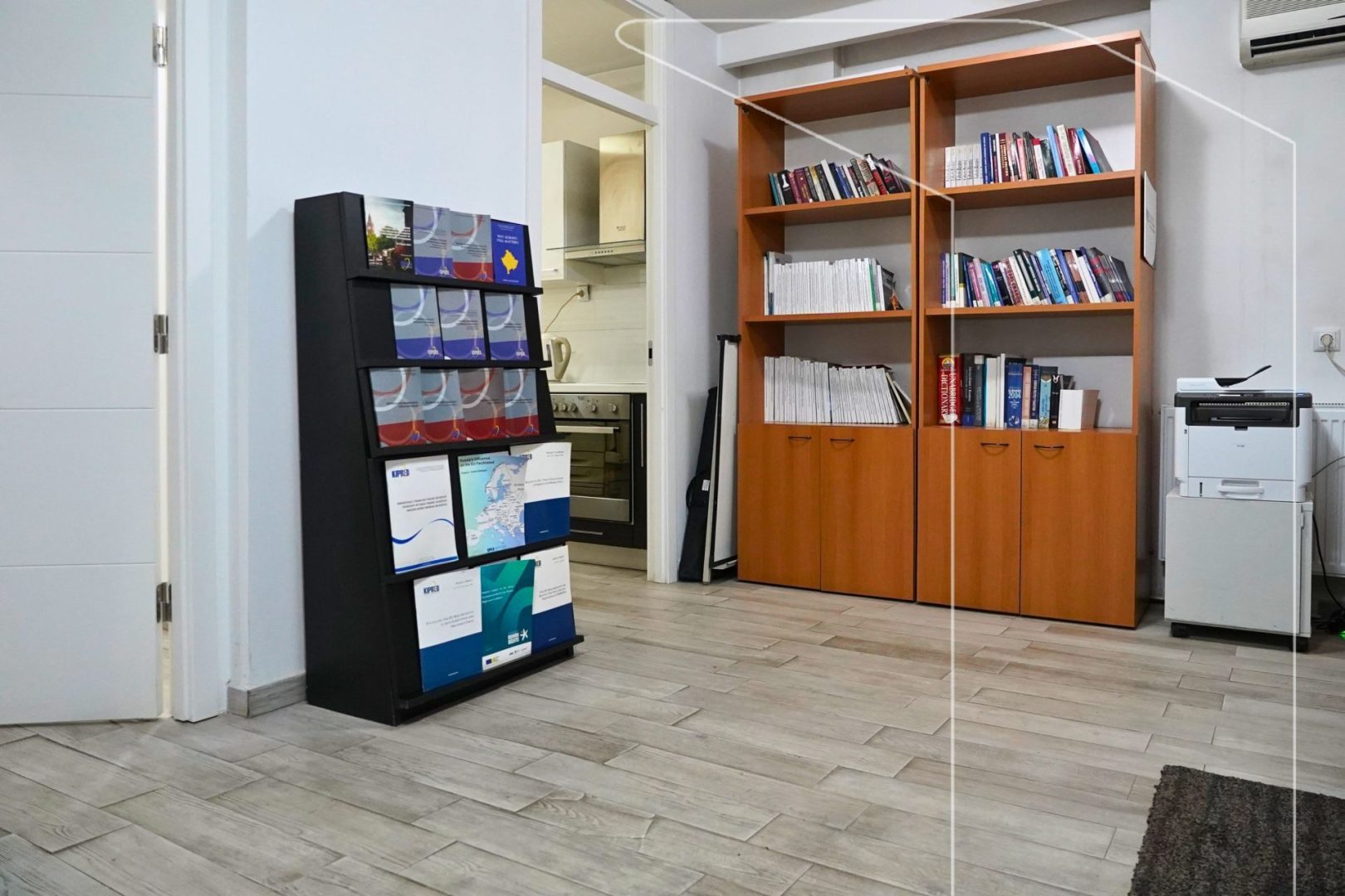 Exklusive wohnung zu verkaufen am bregu i dillit – 100 m²