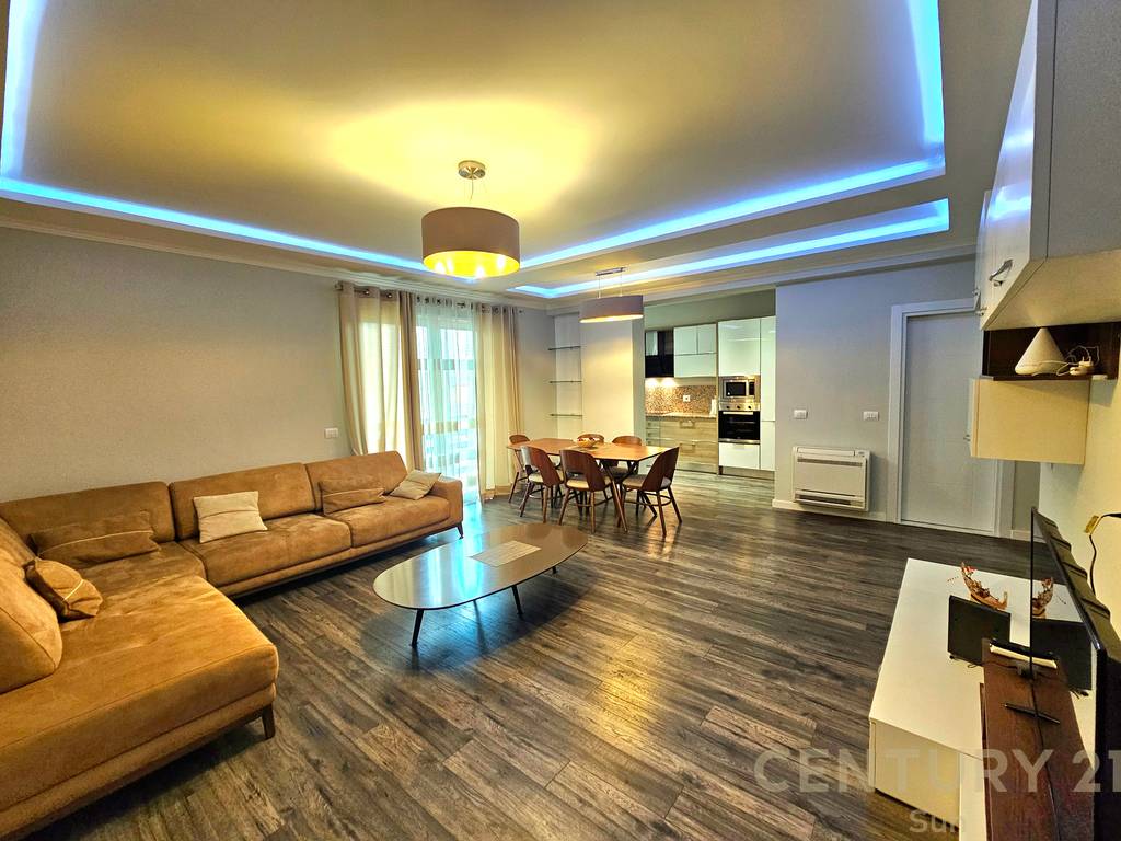 Apartamento 2+1 para alugar em rr. Barrikadave!