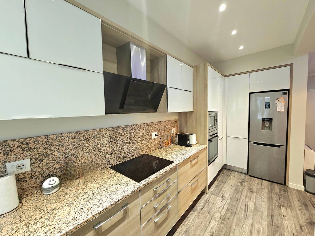 Apartamento 2+1 para alugar em rr. Barrikadave!