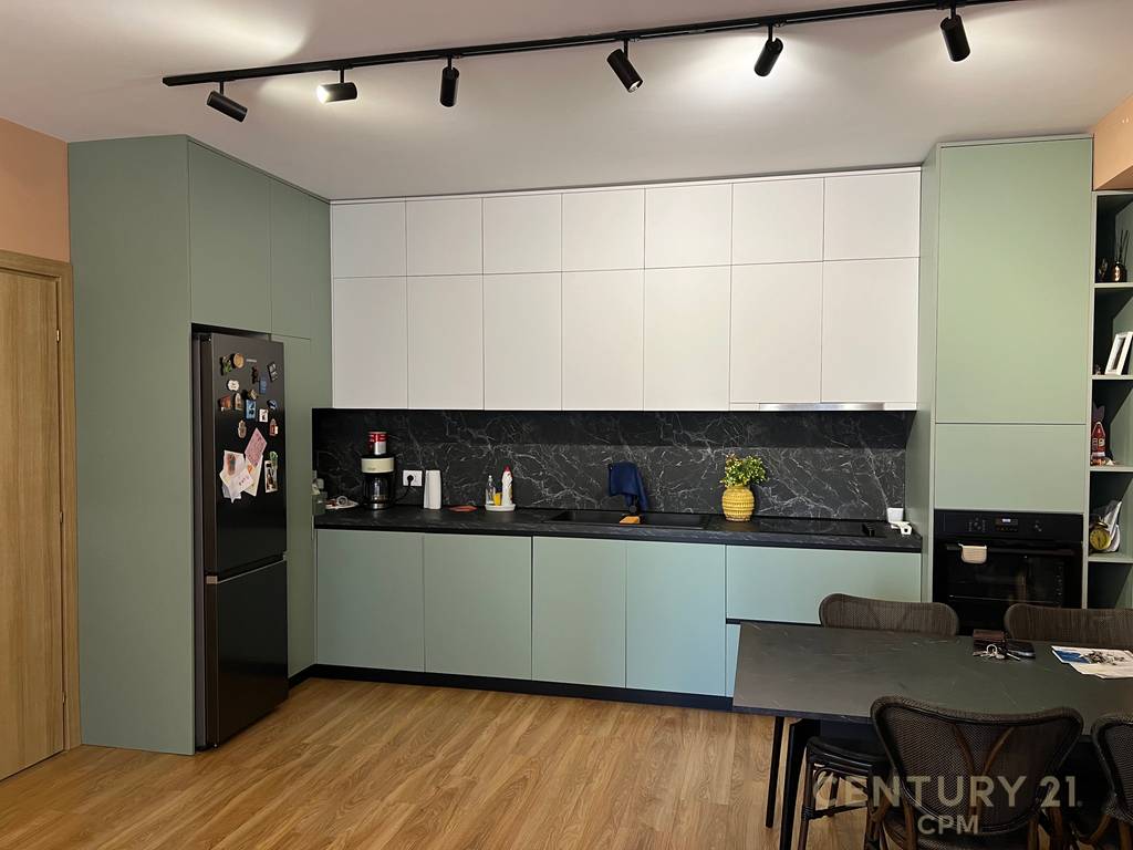 Apartamento 2+1 para alugar em rr. Barrikadave!