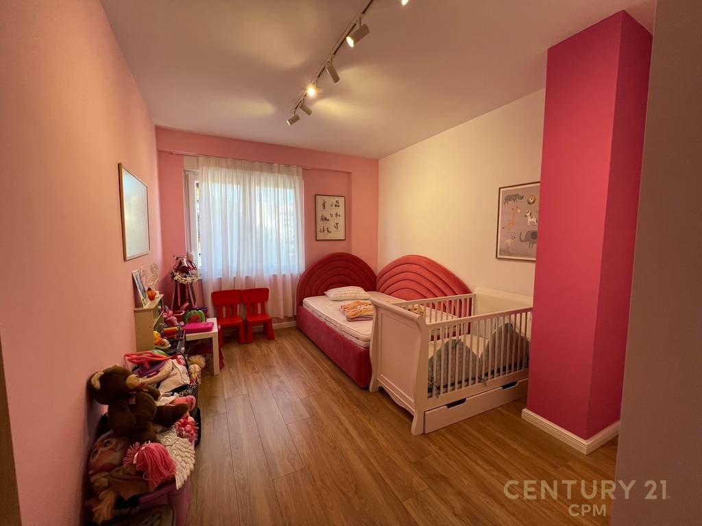 Apartamento 2+1 para alugar em rr. Barrikadave!