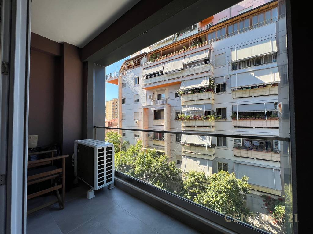 Apartamento 2+1 para alugar em rr. Barrikadave!