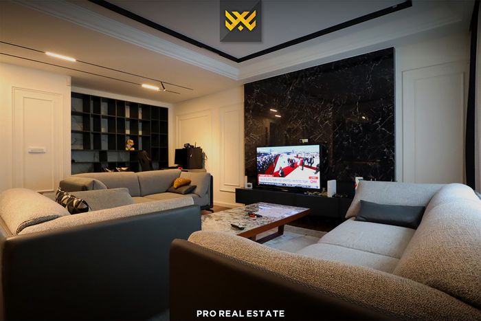 Casa di 204m² in vendita a sofali.