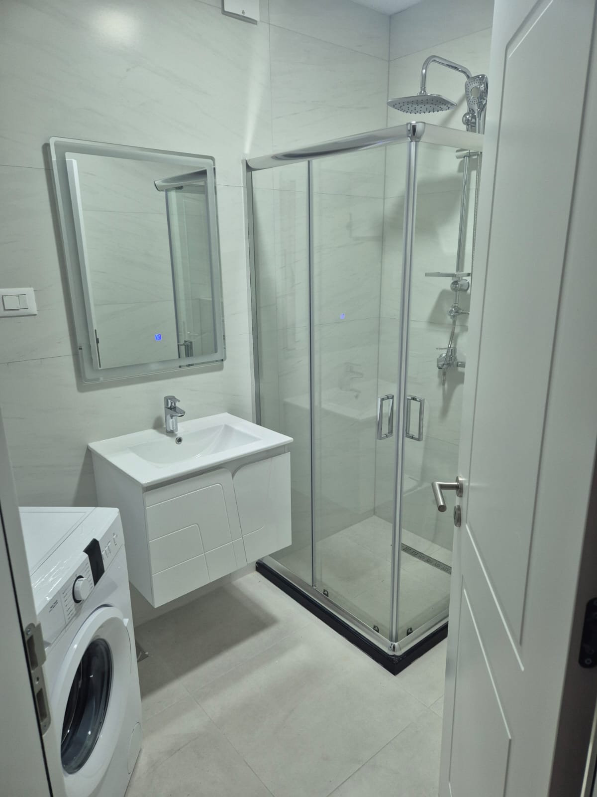 Apartamento para alugar 1+1 em Veternik