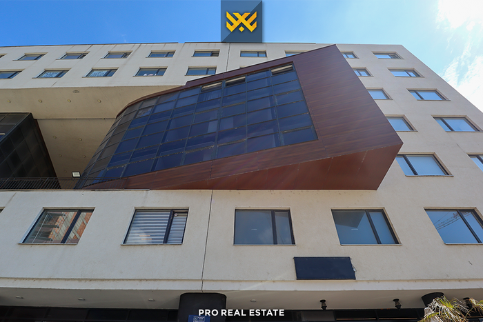 Oficina de 72m² en alquiler en Prishtina e Re