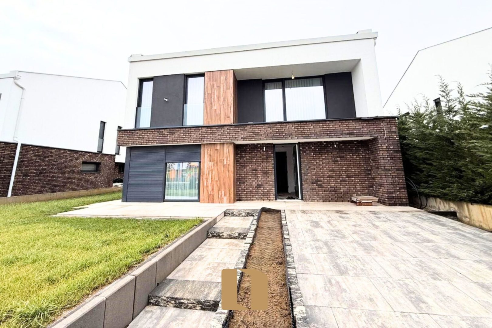 Maisons à louer – Quartier qendresa | 350 m²