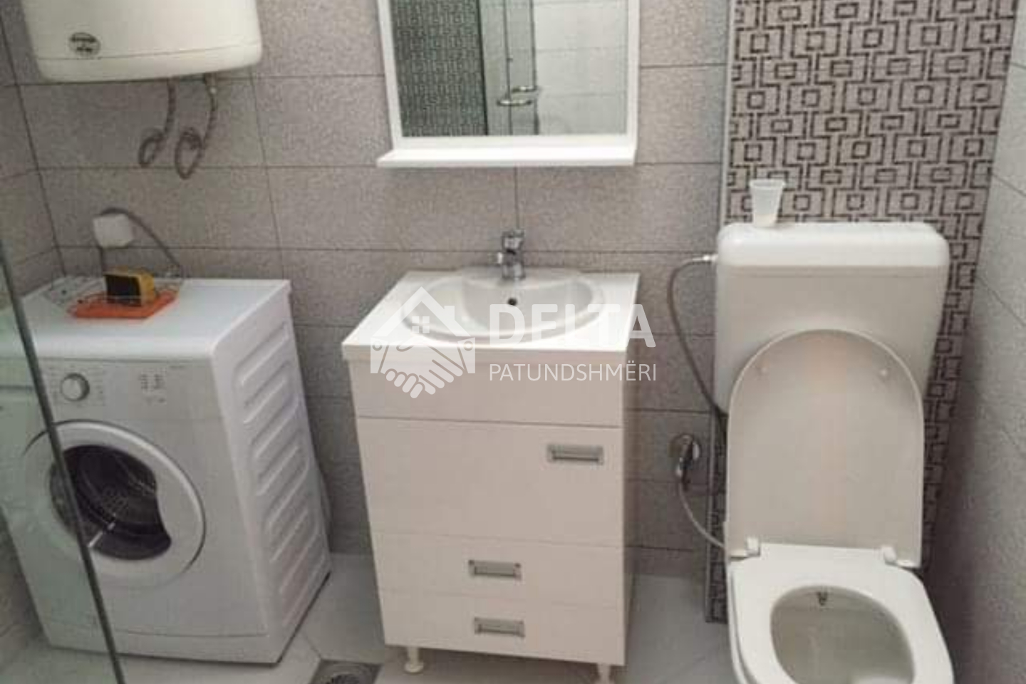 Apartment for rent in ulpianë