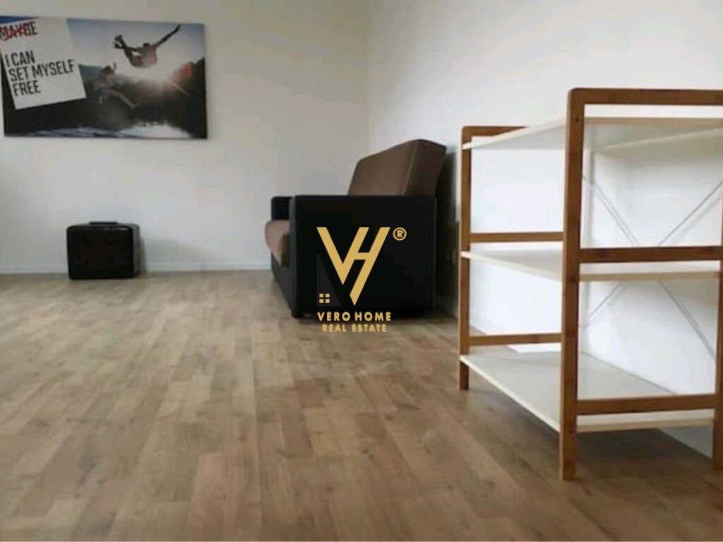 Apartamento en alquiler 1+1 en la calle sales 540 euro