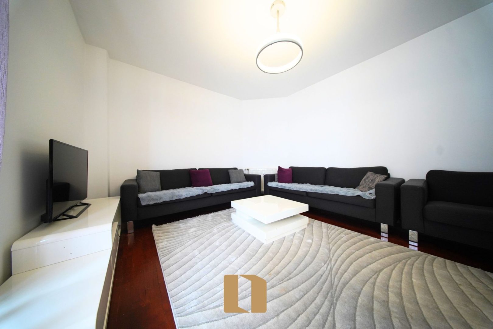 Banese me qira ne arberi 80m²