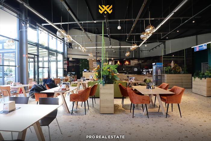 Proprietà commerciale in affitto 700m² a Fushë Kosovë